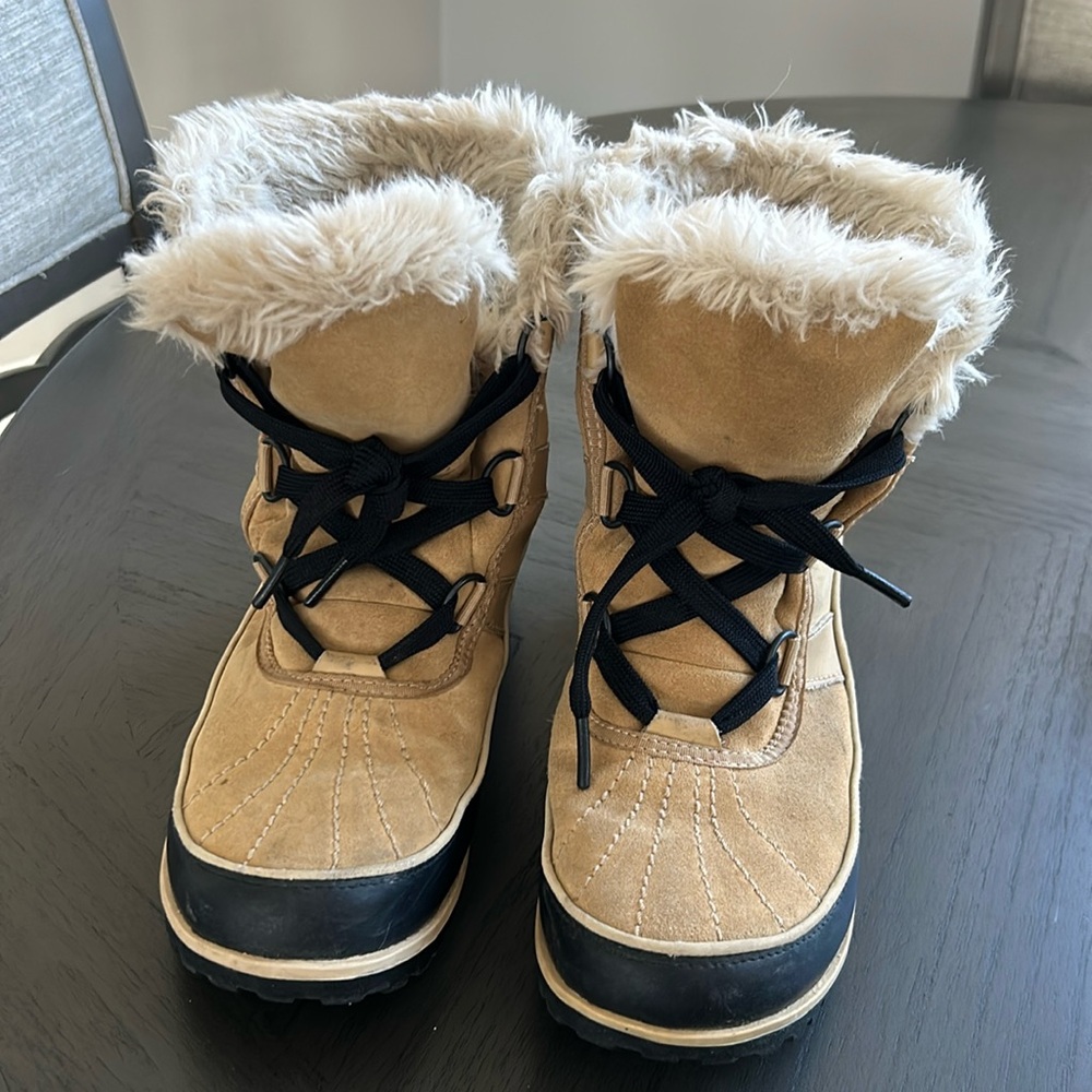 Sorel women’s boots.